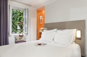 Libertel Canal St Martin