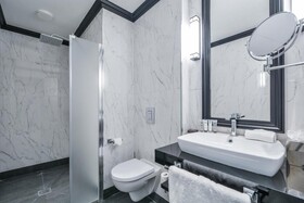 Maison Astor Paris, Curio Collection by Hilton