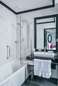 Maison Astor Paris, Curio Collection by Hilton