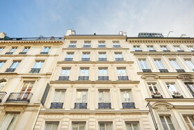 Maison Axel Opera