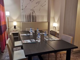 Mercure Paris Montparnasse Raspail Hotel