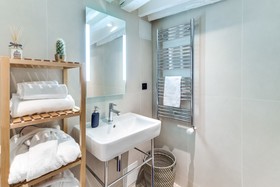 Mercure Paris Opera Grands Boulevards Hotel