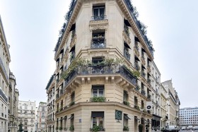 Chalgrin Boutique Hotel