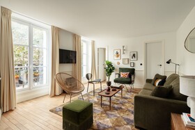 My Maison In Paris - Louvre