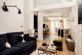 My Maison In Paris - Louvre