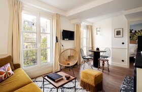 My Maison In Paris - Louvre