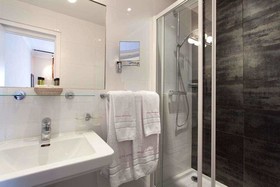 Hotel Nude Paris