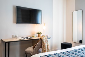 Hotel Nude Paris