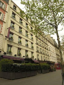 Hotel Nude Paris