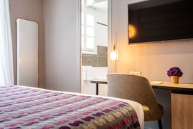 Hotel Nude Paris