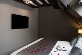 Hotel Theoreme