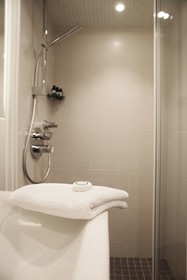Hotel Theoreme