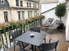 Hotel Theoreme
