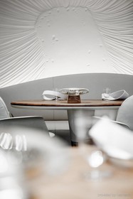 Hotel Plaza Athenee