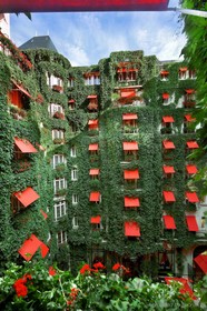 Hotel Plaza Athenee