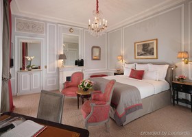 Hotel Plaza Athenee