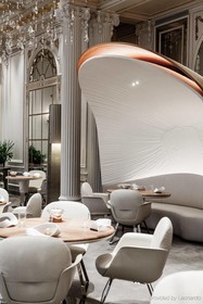 Hotel Plaza Athenee