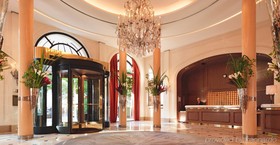 Hotel Plaza Athenee