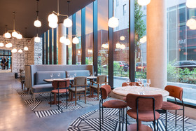 Hotel The Originals Paris Maison Montmartre