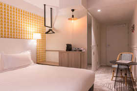 Hotel The Originals Paris Maison Montmartre