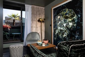 Rayz Private Suites