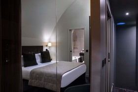 Rayz Private Suites