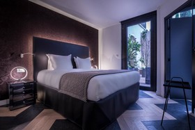 Rayz Private Suites