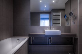Rayz Private Suites