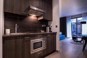 Rayz Private Suites