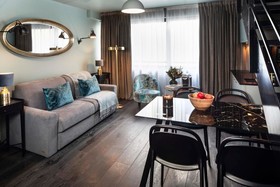 Rayz Private Suites