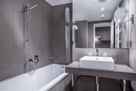 Rayz Private Suites