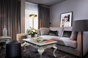 Rayz Private Suites