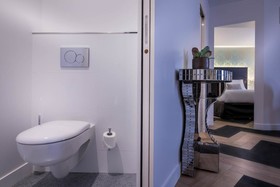 Rayz Private Suites