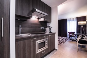 Rayz Private Suites