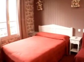 Regyn’s Montmartre