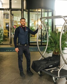 Renaissance Paris Arc de Triomphe Hotel