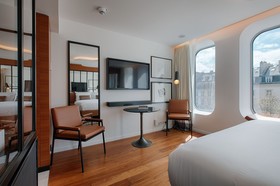 Renaissance Paris Republique Hotel