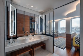 Renaissance Paris Republique Hotel