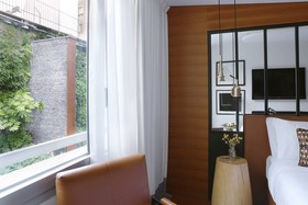 Renaissance Paris Republique Hotel