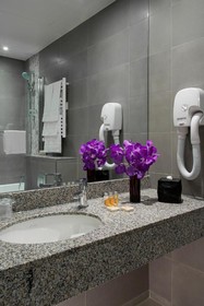 Timhotel Opéra Blanche Fontaine