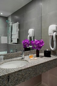 Timhotel Opéra Blanche Fontaine