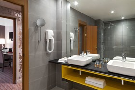 Timhotel Opéra Blanche Fontaine