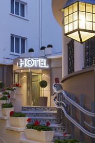 Timhotel Opéra Blanche Fontaine
