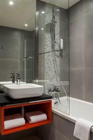 Timhotel Opéra Blanche Fontaine