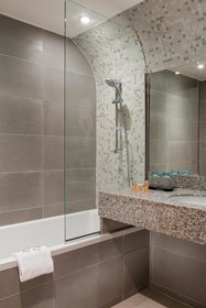 Timhotel Opéra Blanche Fontaine