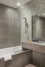 Timhotel Opéra Blanche Fontaine