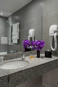 Timhotel Opéra Blanche Fontaine