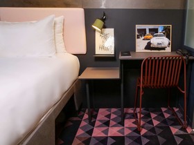 Tribe Paris Batignolles