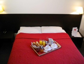 Paris Saint-Cloud Hôtel