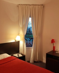 Paris Saint-Cloud Hôtel